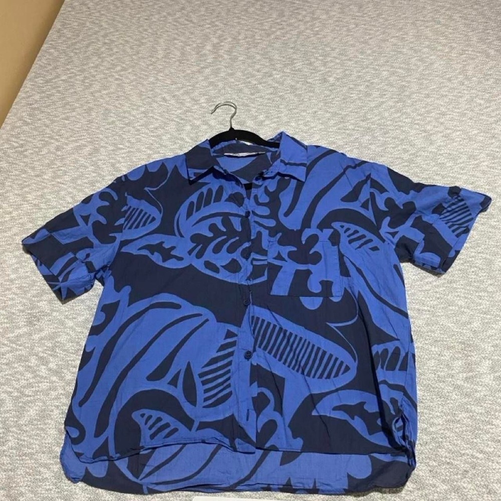 Zara blue and black abstract floral print button-up shirt women M. SKU-B909